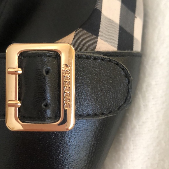 Burberry - Picture 8 of 8